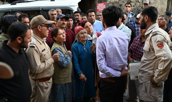 DC Kargil Visits Aryan Valley, Emphasises Cultural Preservation and Tourism Development.