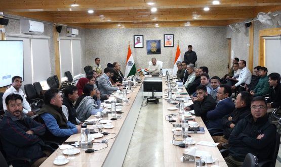 Hon’ble LG Kavinder in ameeting regarding adoption of AI for enhanced governance in UT Ladakh (1)