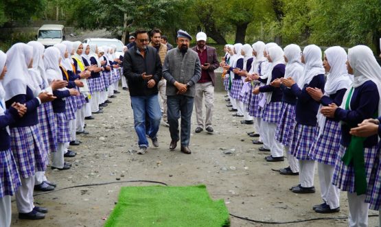 CEC Dr. Jaffer Akhoon attends concluding ceremony of 7-Day Art & Craft Workshop.
