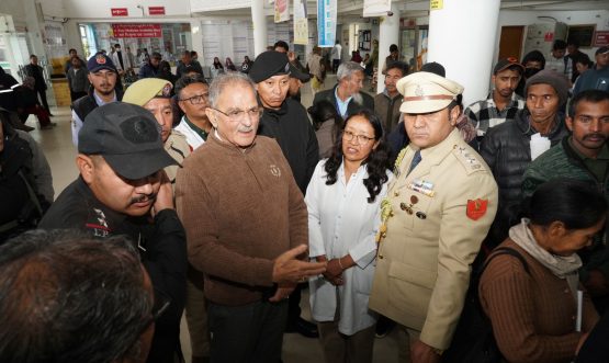 LG Kavinder reviews healthcare facilities at SNM Hospital Leh.