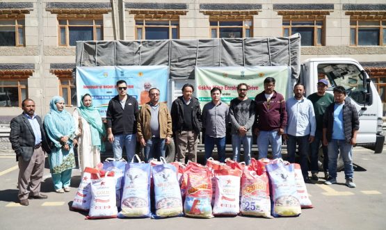 Acting CEC Distributes Food Baskets under Nikshay Mitra Initiative for Sankoo.
