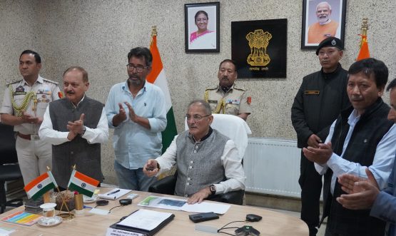 LG Kavinder inaugurates special solar rooftop scheme for commercial establishments in Ladakh.