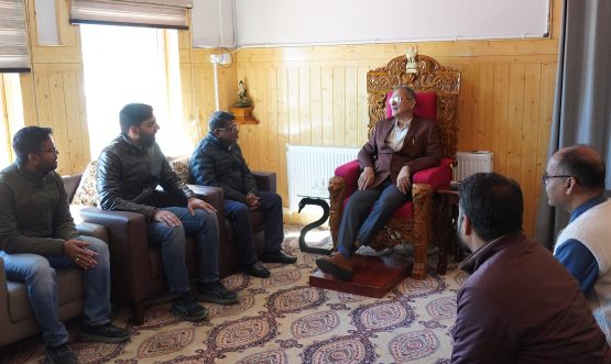 Chief Engineer CPWD pays courtesy visit to LG; briefs on ongoing development works.