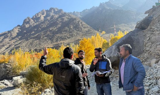 DC Kargil reviews tourism development projects at Sangam View Point.