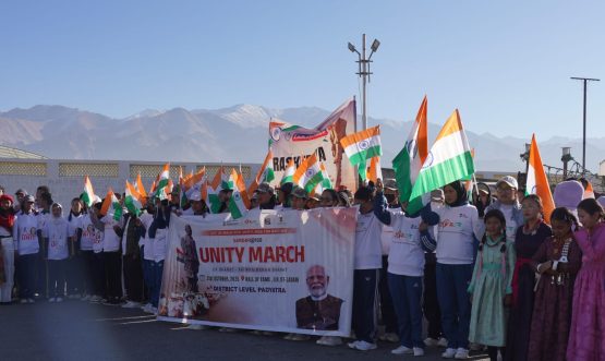 LG Kavinder flags off Unity March on Rashtriya Ekta Diwas.