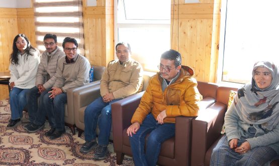 JKAS officers express gratitude to LG Kavinder Gupta for elevation of Moses Kunzang as Administrative Secretary.