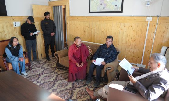 Various delegations call on LG Ladakh.