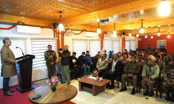 LG Kavinder pays tribute to Atal Bihari Vajpayee ji on Good Governance Day Recalls Vajpayee ji’s visionary leadership and tenure marked by nation-building, people-centric governance.