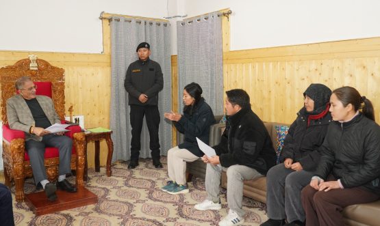 Various delegations call on LG Ladakh.