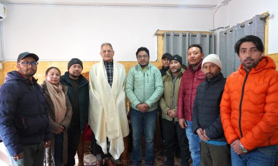 Various delegations call on LG Ladakh.