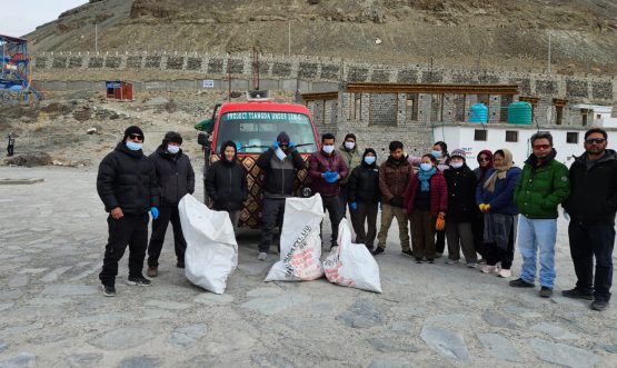 Marking the beginning of the New Year, a cleanliness drive was successfully conducted at the Sangam–Nimo rafting point by the Department of Tourism, Leh.