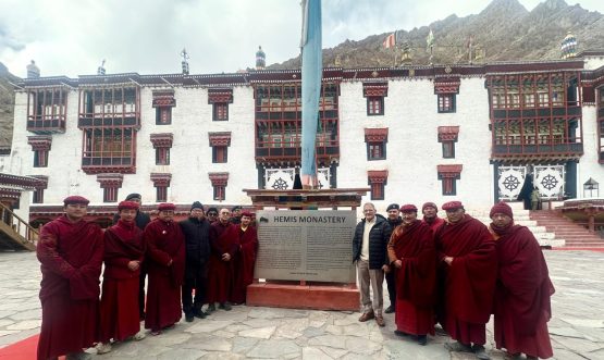 LG Ladakh visits Hemis Monastery, Maitri Geriatric Home on New Year 2026 UT Administration to bring Sacred Buddha Relics to Ladakh for Public Darshan: LG Kavinder Gupta Say Govt committed to preservation and holistic development of ancient monasteries Emphasises UT Govt’s commitment for welfare of senior citizens LG urges youth to learn from senior citizens, foster compassionate society.