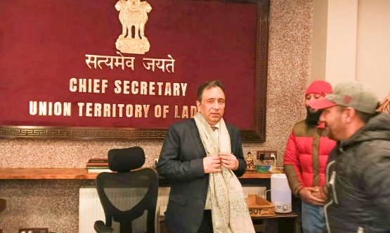 Delegation of Patwaris calls on Chief Secretary, Ladakh.