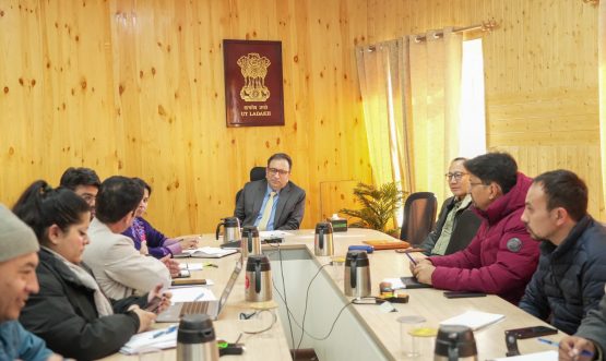 Chief Secretary Ashish Kundra reviews development and promotion of Pashmina in Ladakh.