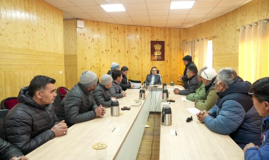 Delegation of Transport Associations calls on Chief Secretary, Ladakh.