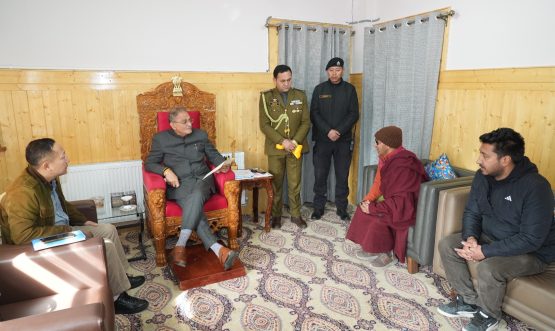 Various delegations call on LG Ladakh.