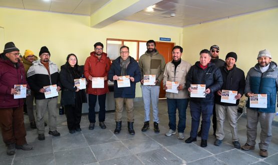Chief Secretary Ashish Kundra Reviews Road Connectivity, Higher Education and Tourism Development in Zanskar.
