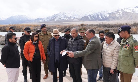L-G Vinai Kumar Saxena visits Sindhu Ghat to review preparations for upcoming Sindhu Mahakumbh Emphasises ensuring pleasant and memorable experience to visitors & pilgrims.