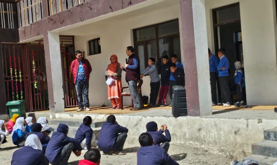 Director, School Education takes stock of functioning of schools in Kargil.