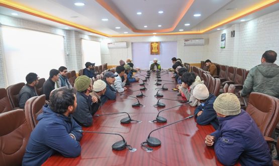 Lababs Barsoo Delegation Flags Water Issues in meeting with CEC Kargil.