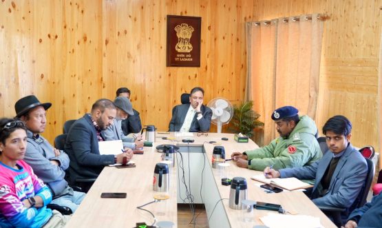 Chief Secretary Chairs meeting to Address Issues of Transport Associations in Leh.