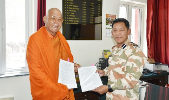 ITBP signs MoU with Mahabodhi International Meditation Centre, Leh for Counselling & Yoga Training for its personnel.