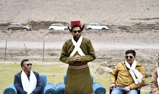 Nitish Rajora, IAS Assumes Charge as Deputy Commissioner, Changthang; Abbas Jaffari, JKPS Joins as Superintendent of Police.