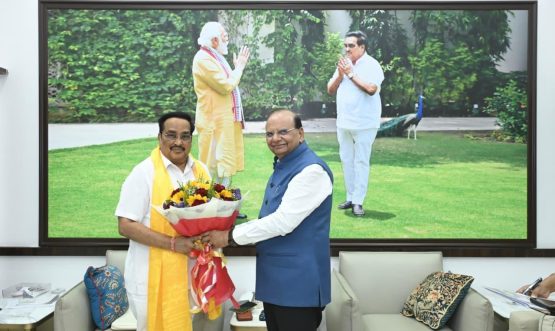 L-G Vinai Kumar Saxena meets Union Jal Shakti Minister, Shri CR Patil, in New Delhi