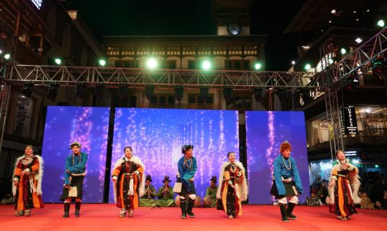 Vibrant Cultural Evening Highlights Fourth Day of Sacred Relics Exposition in Leh.
