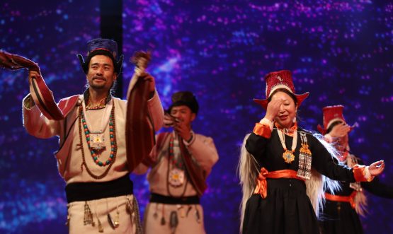 Eleventh Evening of Cultural Celebrations Fills Leh Main Market with Music and Festive Spirit