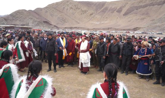 L-G Vinai Kumar Saxena celebrates creation of Changthang district with people at Nyoma.