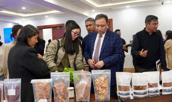 Chief Secretary holds Interactive Session with Entrepreneurs of Ladakh.
