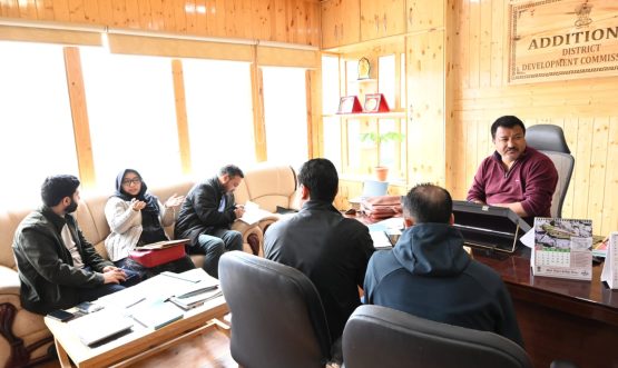 ADDC Kargil Chairs Meeting on SWM Rules Implementation, Stresses Coordination & Public Participation.