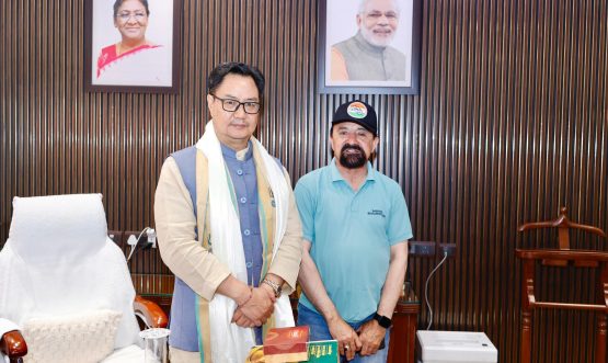 CEC Dr. Mohd Jaffer Akhoon Meets Union Minister Shri Kiran Rijiju, Discusses Minority Schemes, Tourism Boost and Central Benefits for Kargil Region.