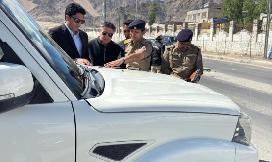 Secretary PWD Reviews Airport Road Projects for Aesthetic Enhancement.