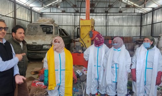 DC Drass visits Segregation Shed of Drass Block under Swachh Gaon Surakshit Jalvayu Campaign.