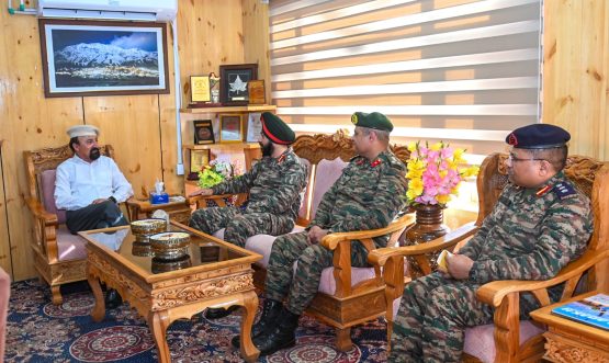 CEC Kargil Meets Director General of Border Roads Organisation ( DGBR) Discusses Developmental Initiatives.