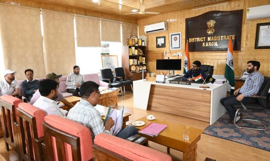 DC Kargil Reviews Developmental Issues of Poyen Constituency, Conducts On-site Inspection at Bagh-e-Khomeini.