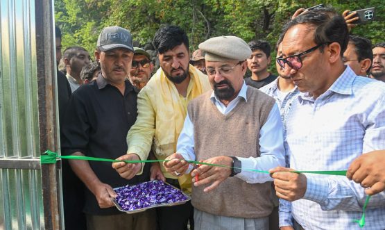 CEC Dr. Mohd Jaffer Akhoon Inaugurates Backyard Ornamental Fish Rearing Unit at Andoo and Fish Farm at Karkitchoo under PMMSY.