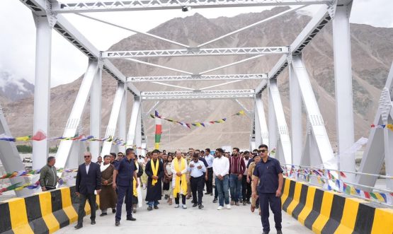 L-G VK Saxena inaugurates ₹27.18-Crore Udmaroo bridge over Shayok River in Nubra district.