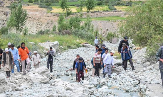 CEC Dr. Mohd. Jaffer Akhoon Visits Flash Flood-Affected Brakoo Village.