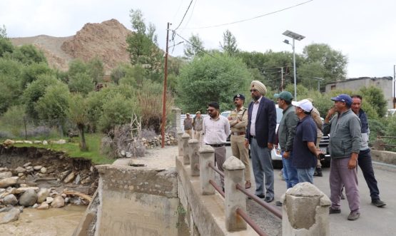 Secretary PHE & IFC, DC Leh and SSP Leh Inspect Flash Flood-Affected Areas.