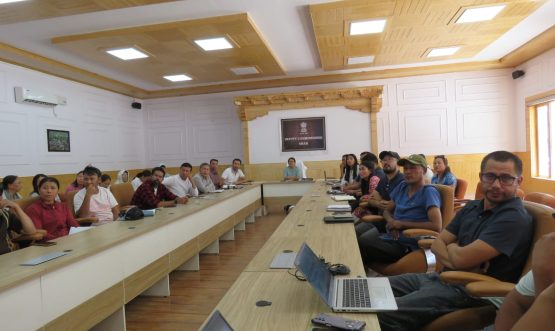 Deputy Commissioner Sham Reviews Implementation of Rural Development Schemes and Functioning of SRMCs