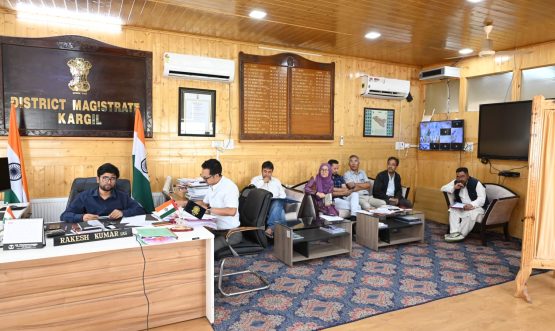 DC Kargil Chairs District-Level Meeting on Disaster Preparedness and NDRF Norms.
