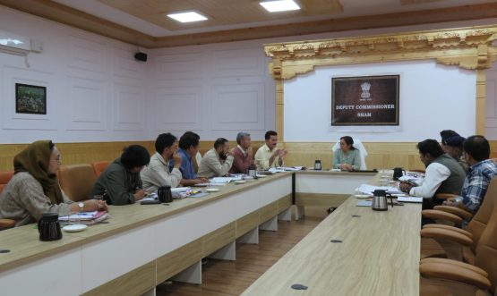 DC Sham Reviews Army-Related Land Cases in Sham District.