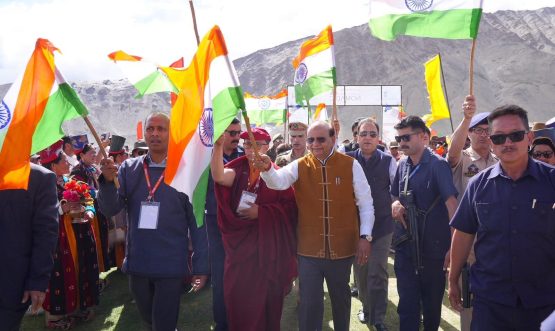 At Changthang Nomadic Festival 2026, L-G VK Saxena disburses an incentive of Rs 1.10 crore to over 1200 nomadic Pashmina herders.