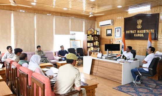 DC Kargil Chairs Meeting with DRF, Religious Rescue Teams to Strengthen Disaster Response.