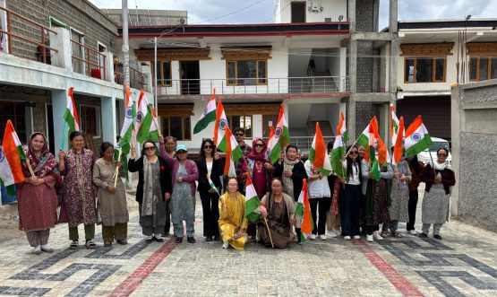 Tiranga Rally by Handicrafts and Handloom Fraternity Marks Spirit of Patriotism in Leh.