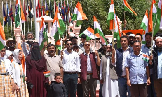 HGT Campaign concludes in Drass District with rally of GHSS-Bhimbat.
