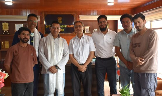 DC Drass and Director UIDAI discuss Aadhaar-related issues of Drass.